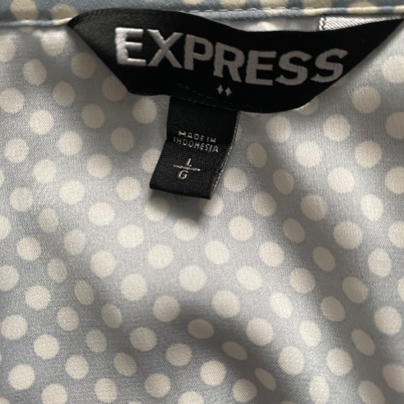 Express Grey polka dot zippered blouse with cuffed shoulders size large - Picture 3 of 5